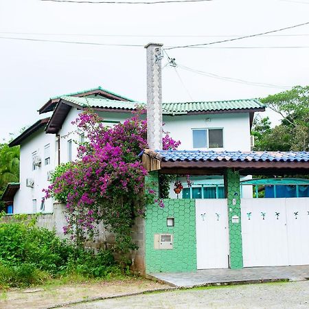 Linda Casa Com Lazer A 500M Da Praia Guaratuba Sp Bertioga Exterior photo